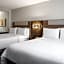 Holiday Inn Express Hotel & Suites Midwest City By IHG