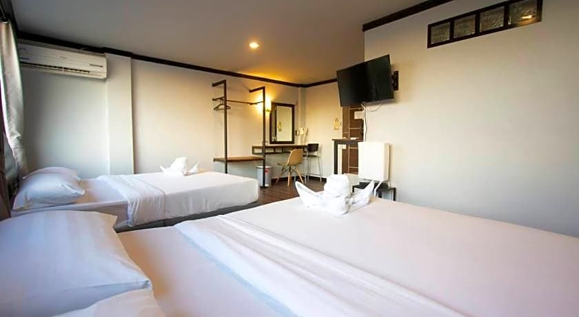 Pimpimarn Beach Hotel