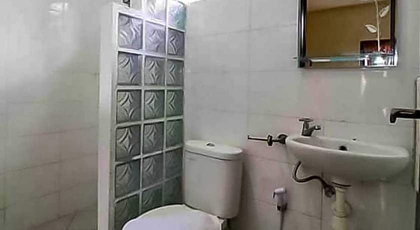 RedDoorz @ Wisma Pangrango