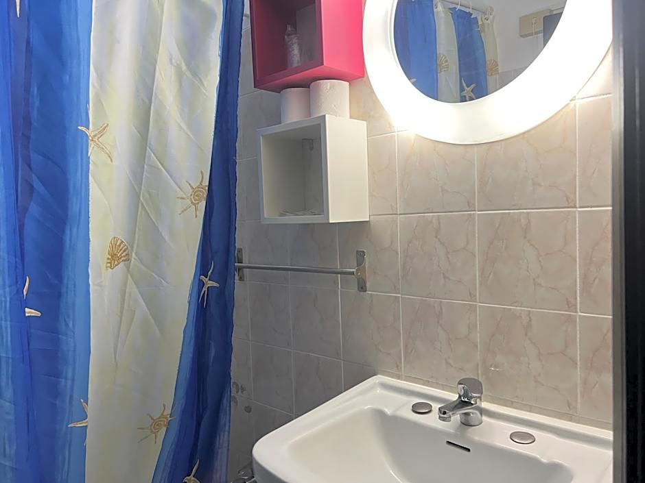 X Hotel