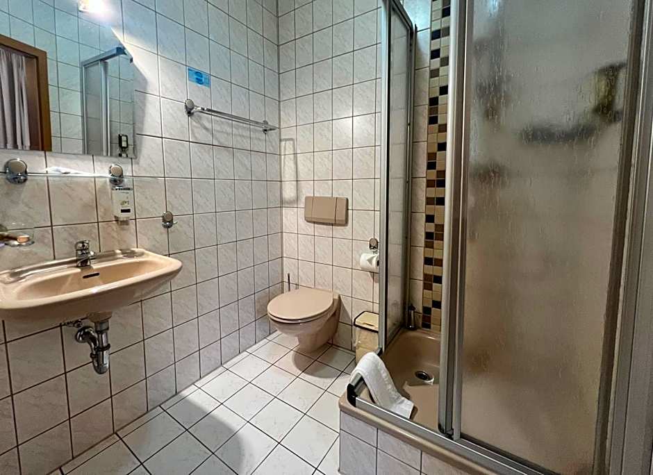 IKURA Hotel Self-check-in