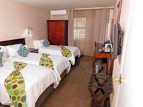 Comfort Triple Room with Shower