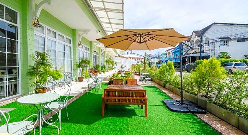Greenish Ranong Hotel
