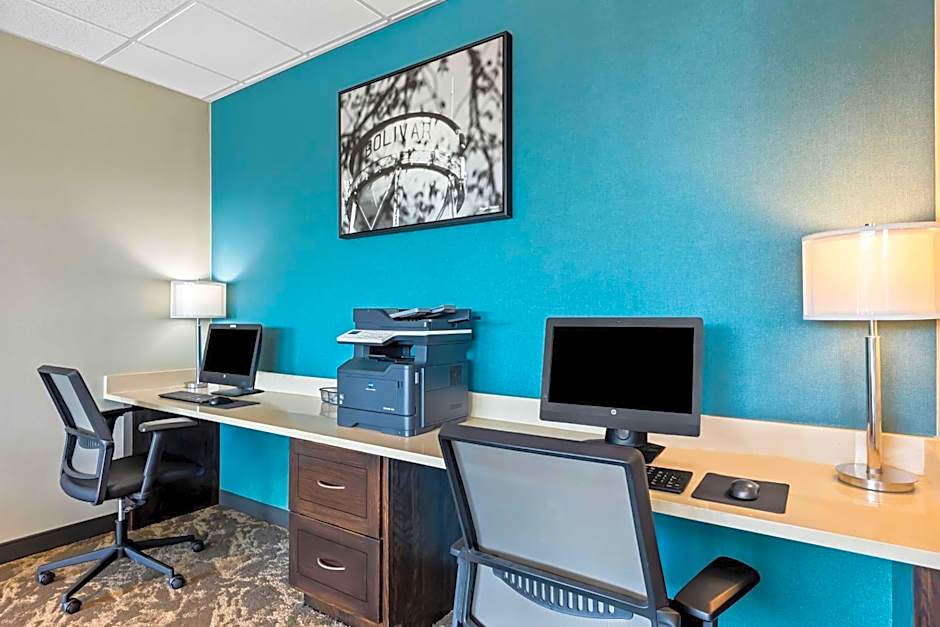 Best Western Plus Bolivar Hotel & Suites