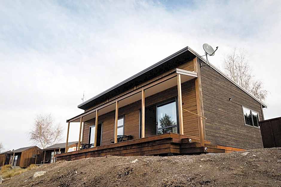 Lakes Edge Holiday Park