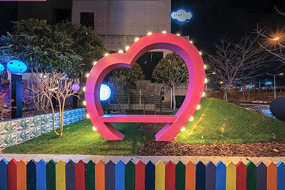 Jangyu Almond Kids Hotel