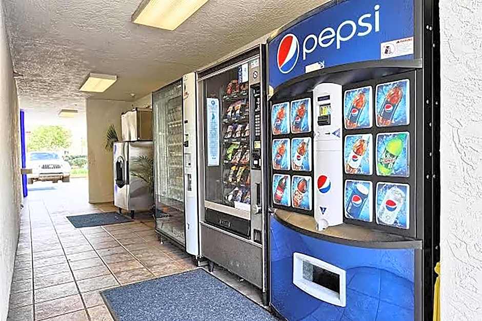 Super 8 by Wyndham Petaluma