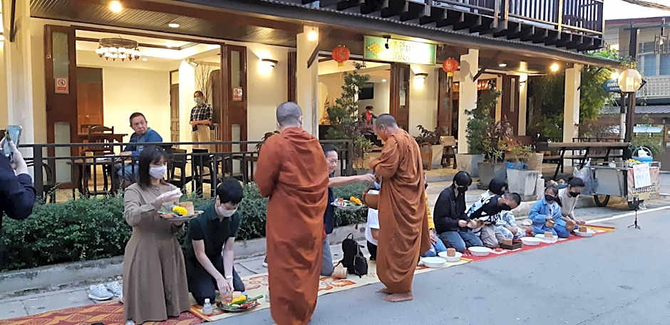 Sri Chiang Khan Hotel