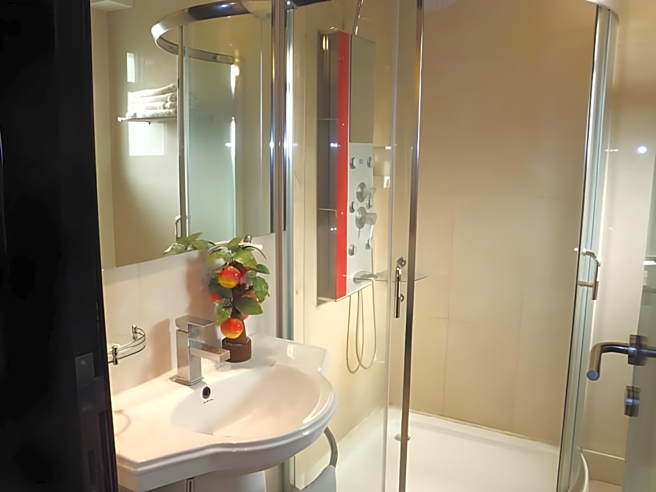 Hotel Meridian Plaza