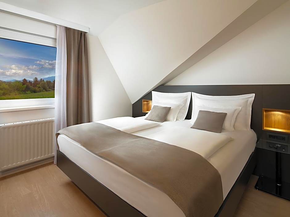 Ahotel Ljubljana