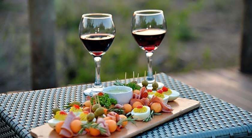 Motswiri Private Safari Lodge