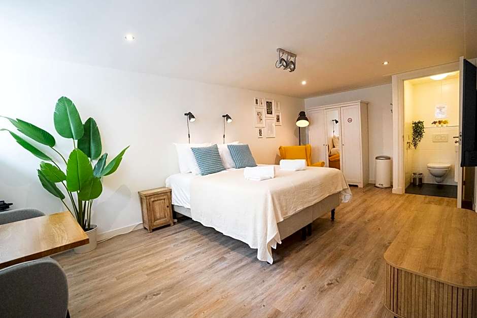 Nassau Canal Suites - in the heart of the city