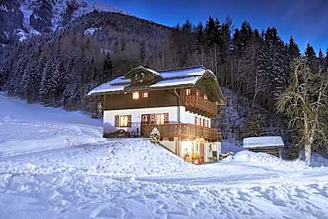 Chalet Hinterweiding (1.2 mi distance from Hotel)