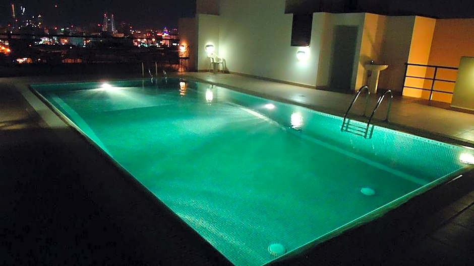 Infinity Tower Suites