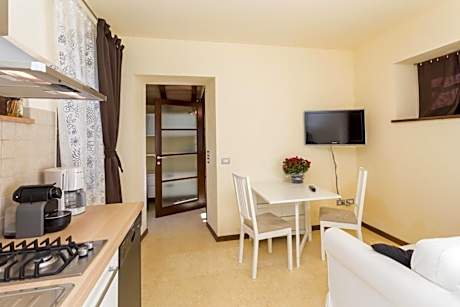 Two-Bedroom Apartment with Spa Bath