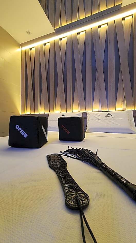 Amaretto Motel - Adults Only