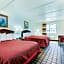 Days Inn & Suites by Wyndham Laredo
