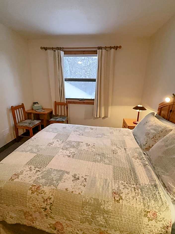 Alpine Meadows Lodge