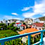 La Casa Hotel