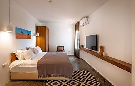 Suite with Garden View
