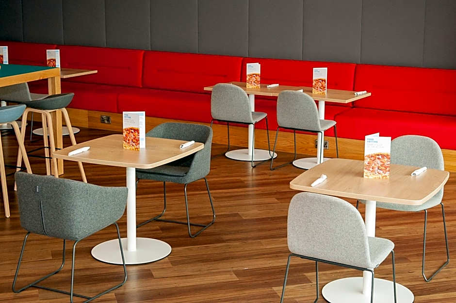Holiday Inn Express Folkestone Channel Tunnel By IHG