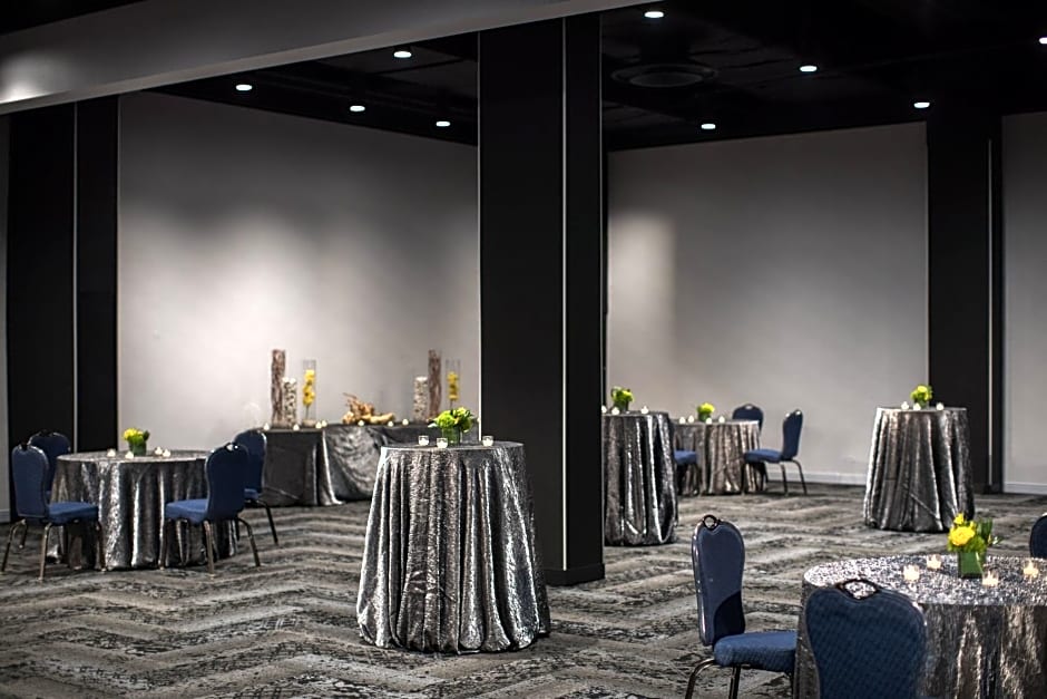 Renaissance Cleveland Hotel