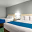Days Inn & Suites by Wyndham Flagstaff I-40