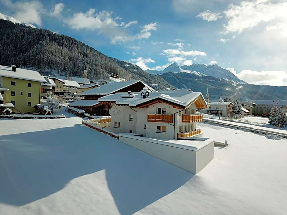 Palazi Apartments & Spa