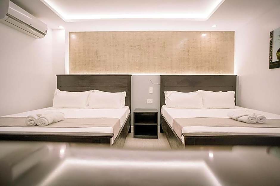 Spotlight Hotel near Hundred Islands Wharf