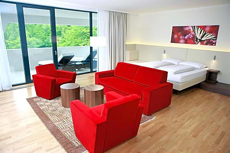 Junior Suite with Terrace and Thermal Bath Access