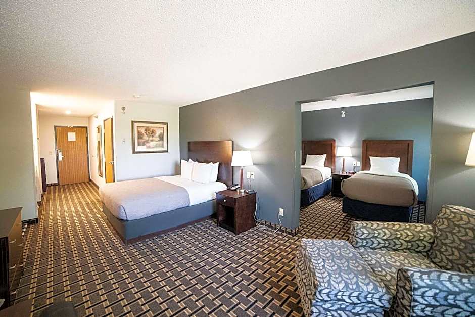 Quality Inn & Suites Watertown