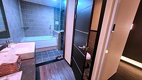 Deluxe Junior Suite
