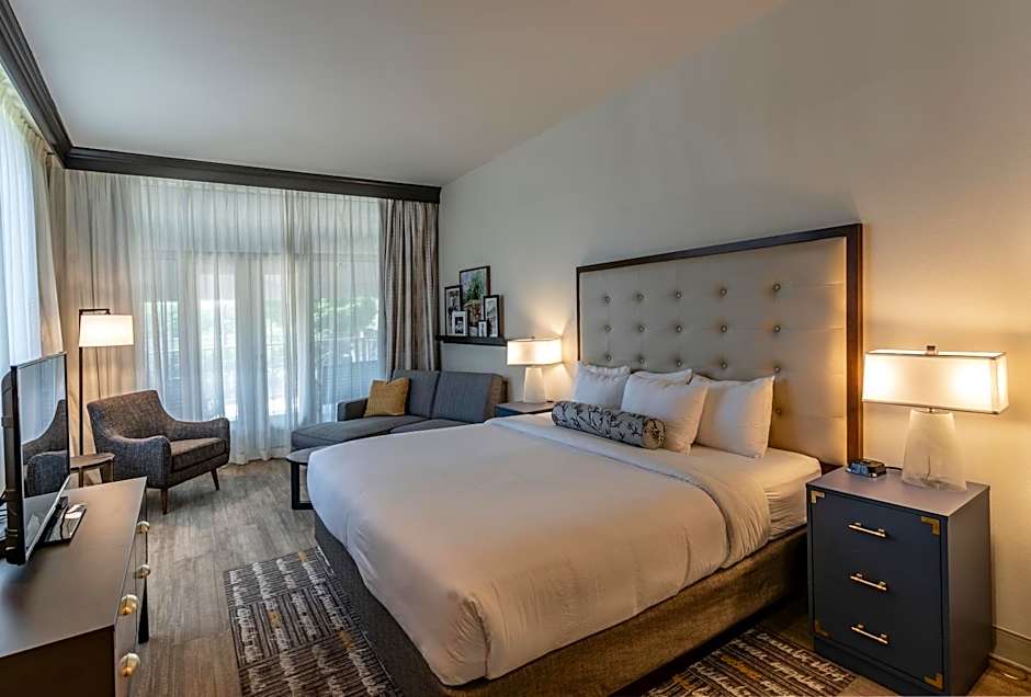 St Charles Coach House, Ascend Hotel Collection
