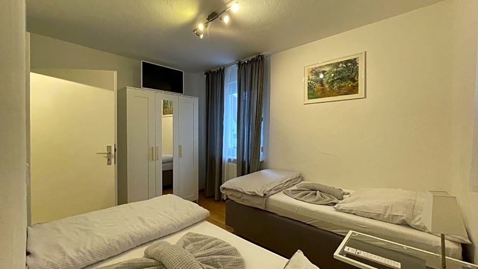 Fewo Reutlingen Heinestrasse OG