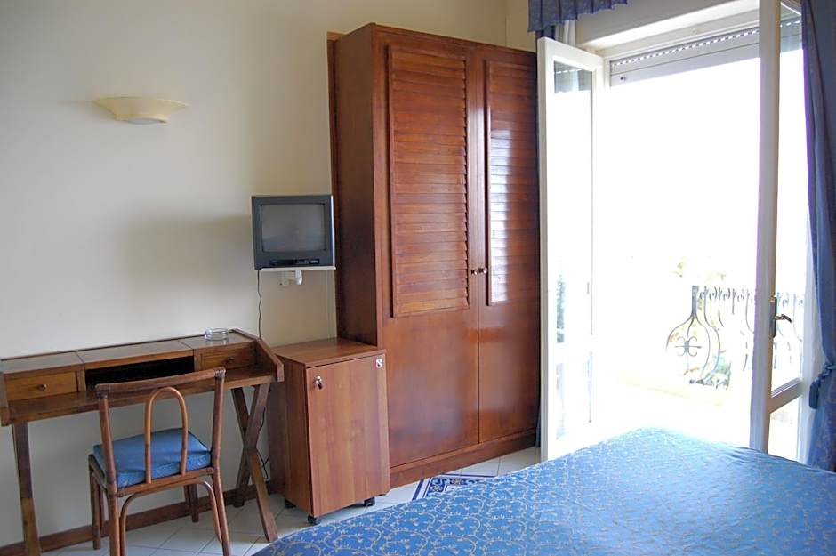 Hotel Giardino Sul Mare
