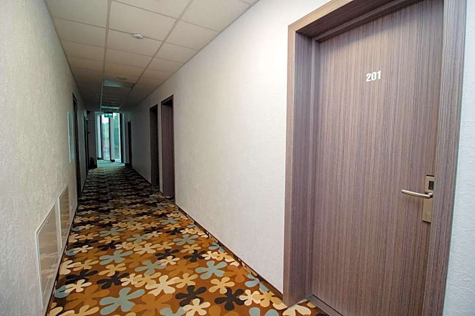 Algiro Hotel