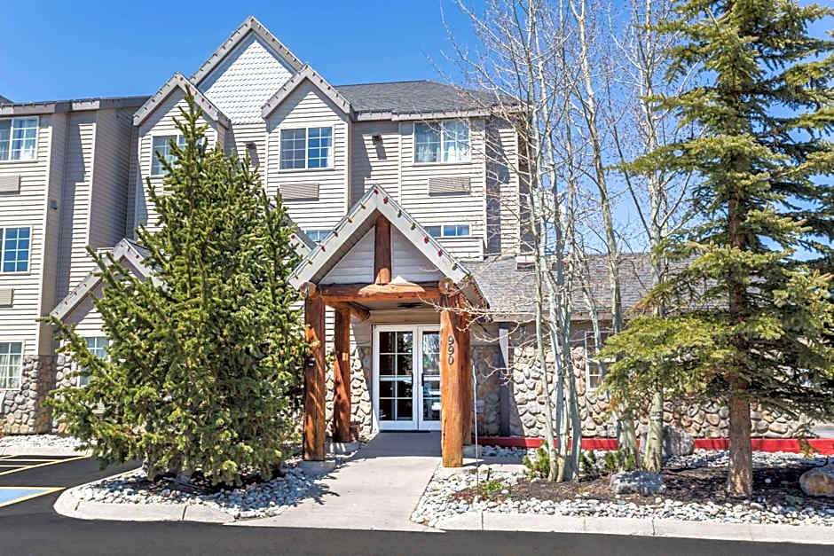 Ramada by Wyndham Frisco