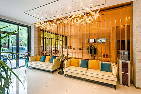 City Comfort Inn Lhasa Potala Palace Scenic View