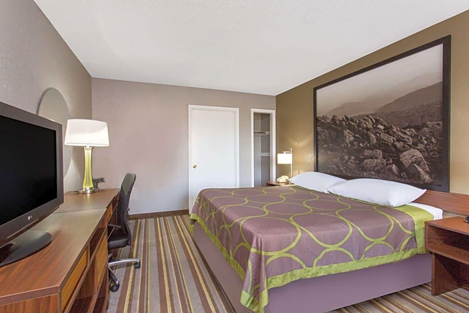 Super 8 by Wyndham Wytheville