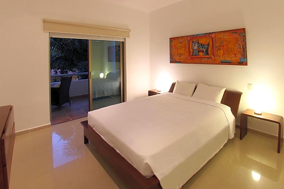 Riviera Maya Suites