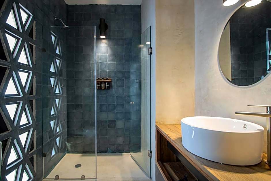 Hotel Sin Nombre
