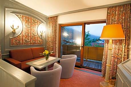 Junior Suite with Garden View