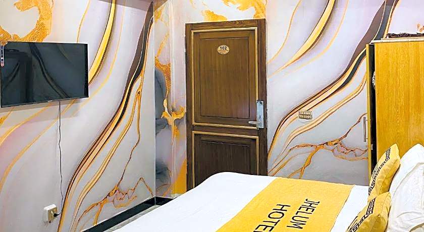 Jhelum One Hotel, Shandar Chowk Jhelum