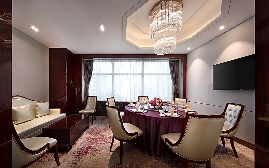 Asia International Hotel