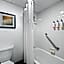 315 LoSo Hotel Airport