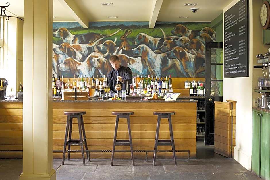 The Hare & Hounds Hotel