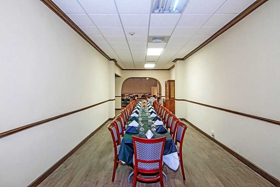 Windward Passage Hotel