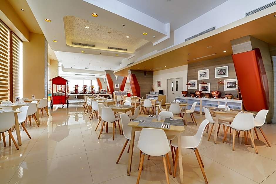 Harris Hotel And Conventions Bekasi