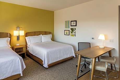 Studio, Multiple Beds (Hearing Accessible) (2 Queen Beds and 1 Double Sofa Bed)
