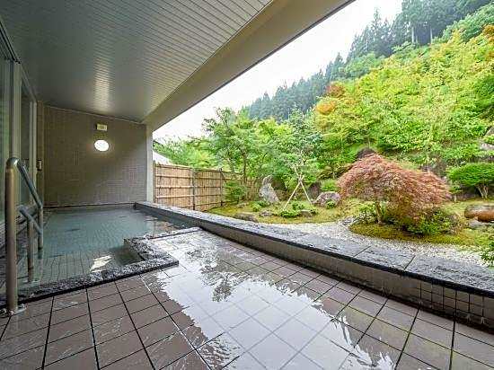 Higashiyama Onsen Maple Plaza